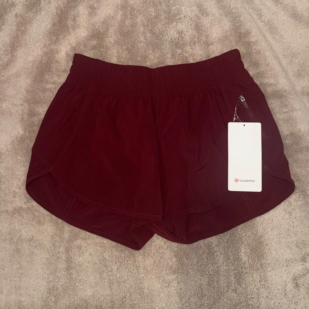 Lululemon Tracker 4” Short
